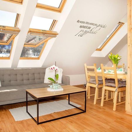 Apartament W Rynku Ustrzyki Dolne Buitenkant foto